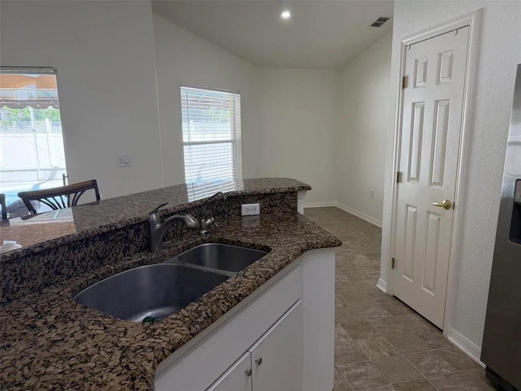 Photo of 7002 SUMMIT CIRCLE