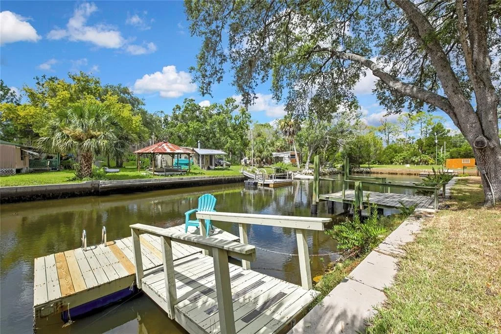 Photo of 6134 ISLAND DRIVE