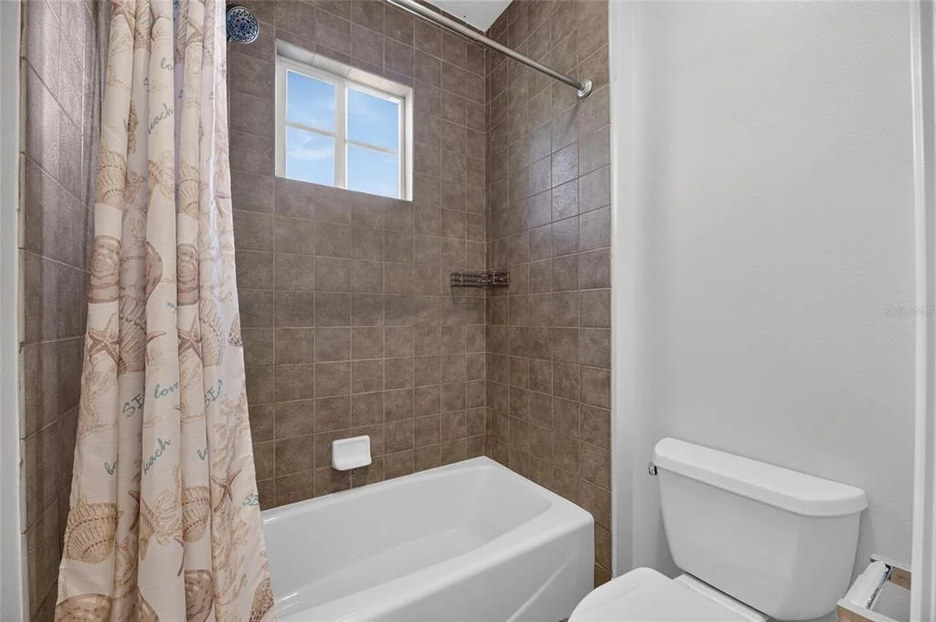Photo of 824 ISLEBAY DRIVE