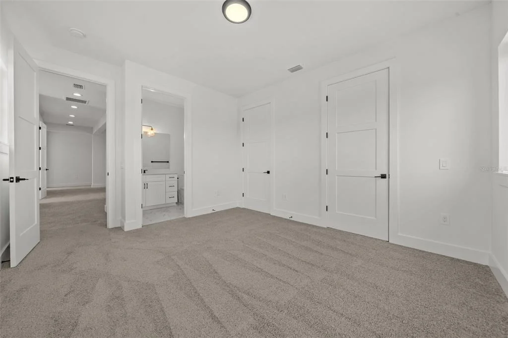 Photo of 597 BUTTONWOOD DRIVE