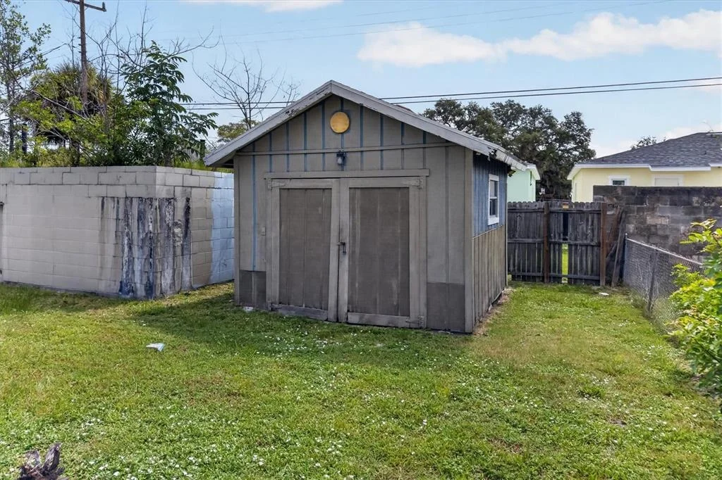 Photo of 1865 CEDARWOOD DRIVE