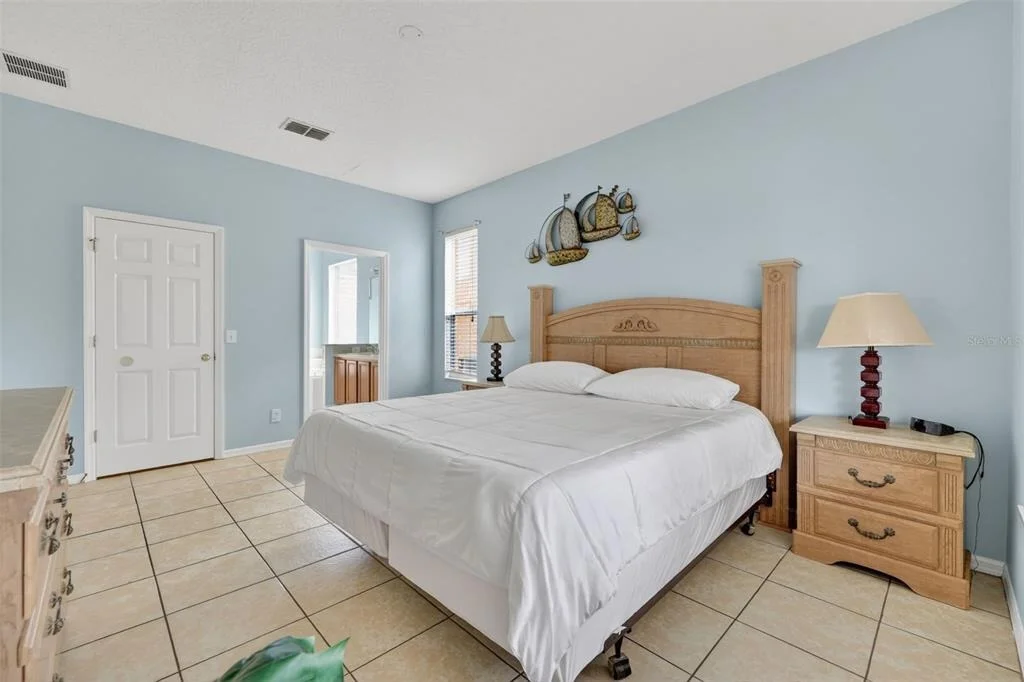 Photo of 928 SOLANA CIRCLE