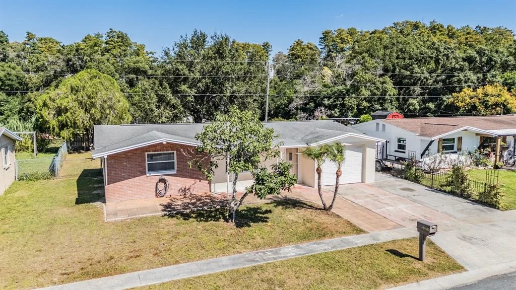 Photo of 5301 DAWN LANE