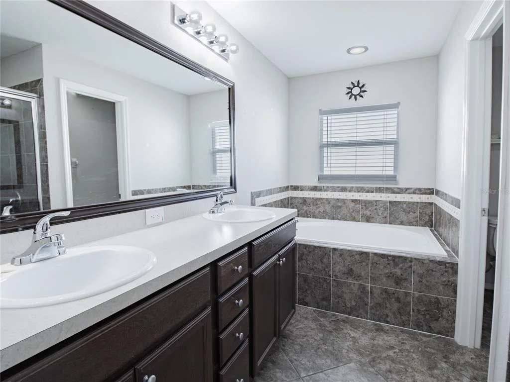 Photo of 2628 SUNSET CIRCLE
