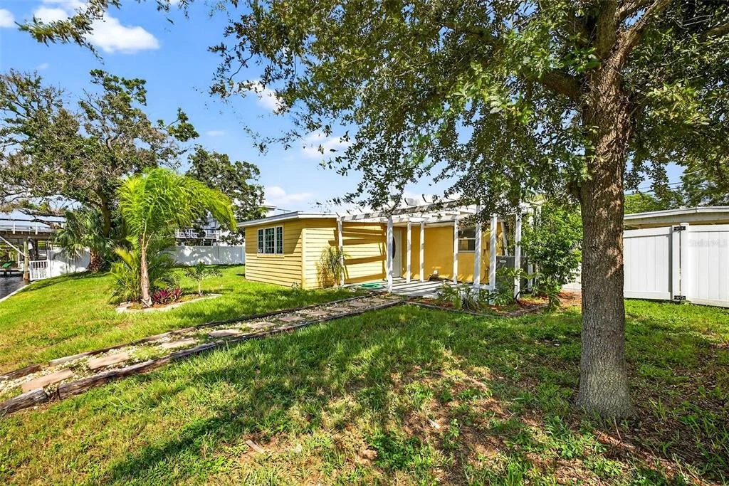 Photo of 3225 W SHELL POINT ROAD