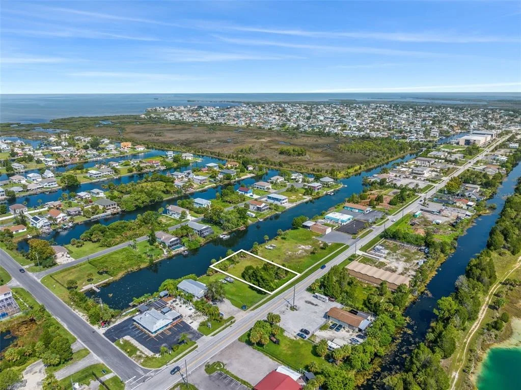Photo of 3329 SHOAL LINE BOULEVARD
