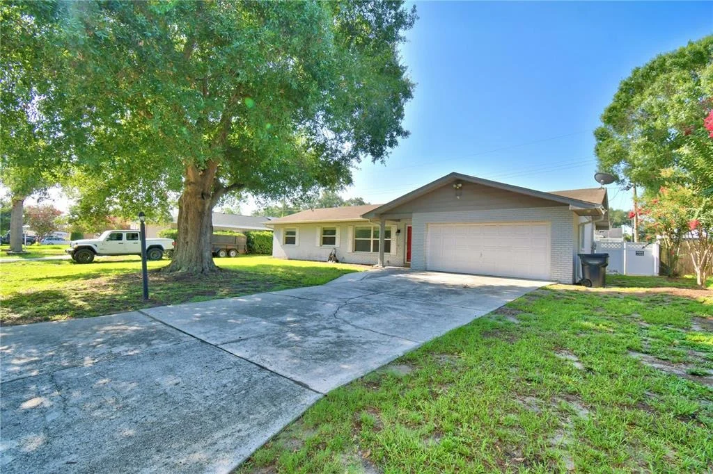 Photo of 153 BROWNING CIR