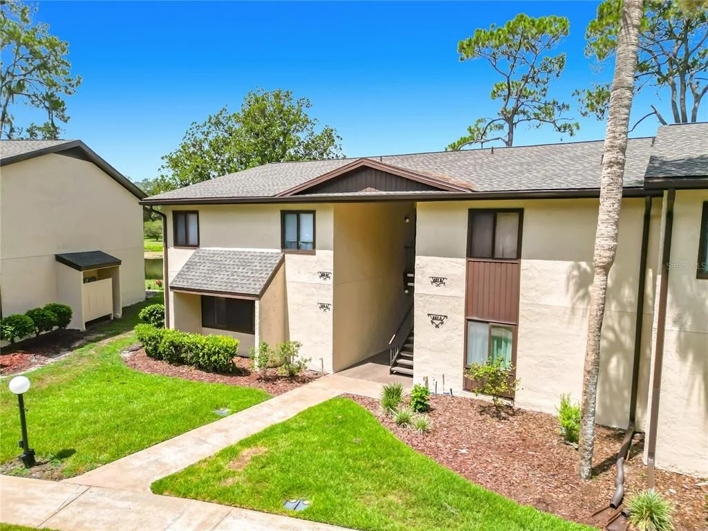 Photo of Unit A at 655 MIDWAY DRIVE