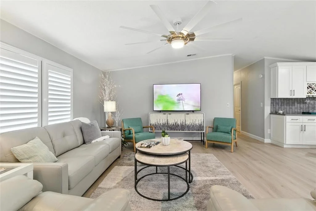 Photo of 38 PLUMOSA DRIVE