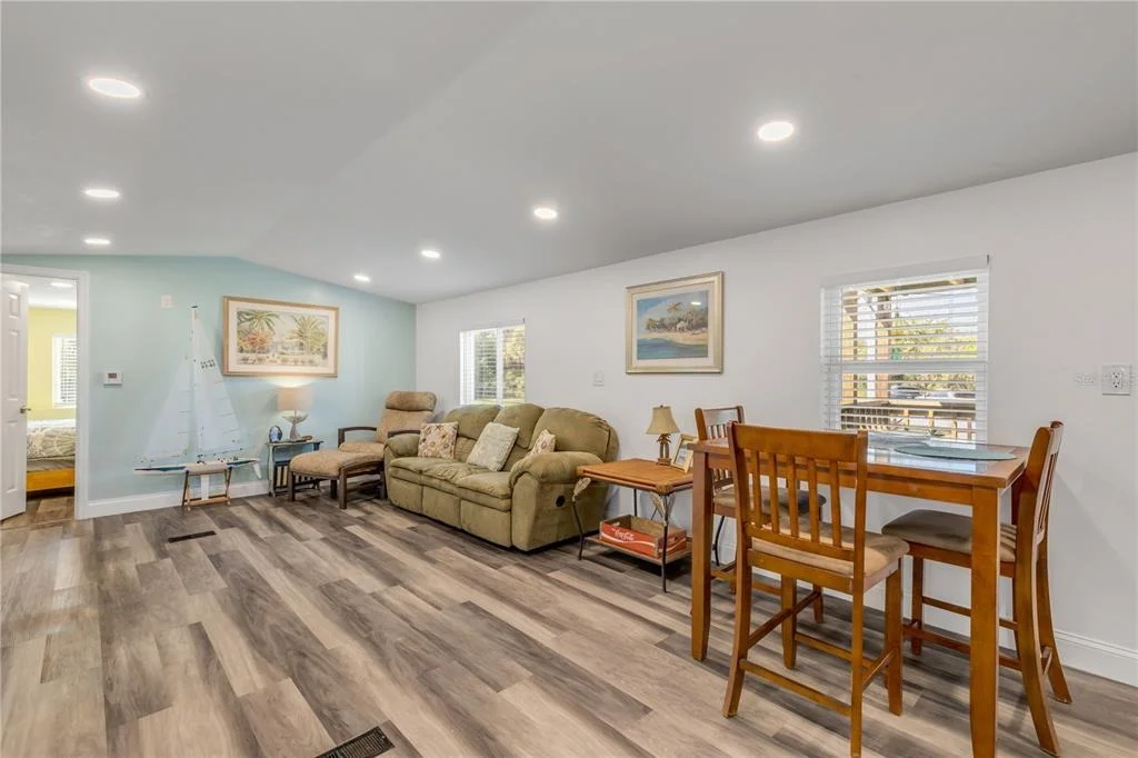 Photo of 169 WEST LOOP