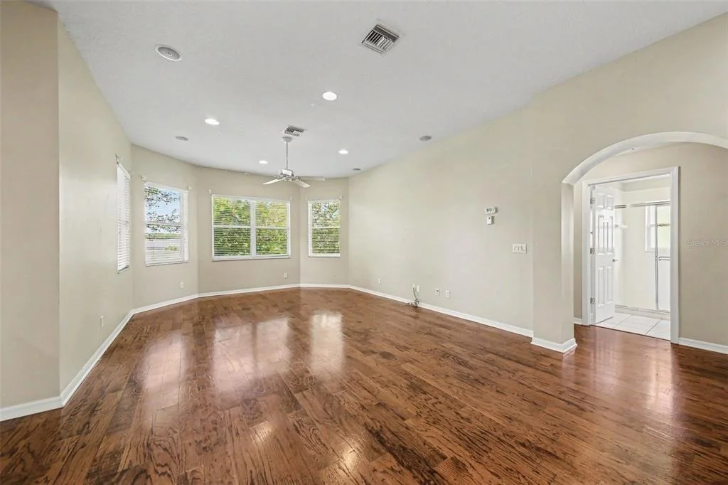 Photo of 5127 AURORA DRIVE