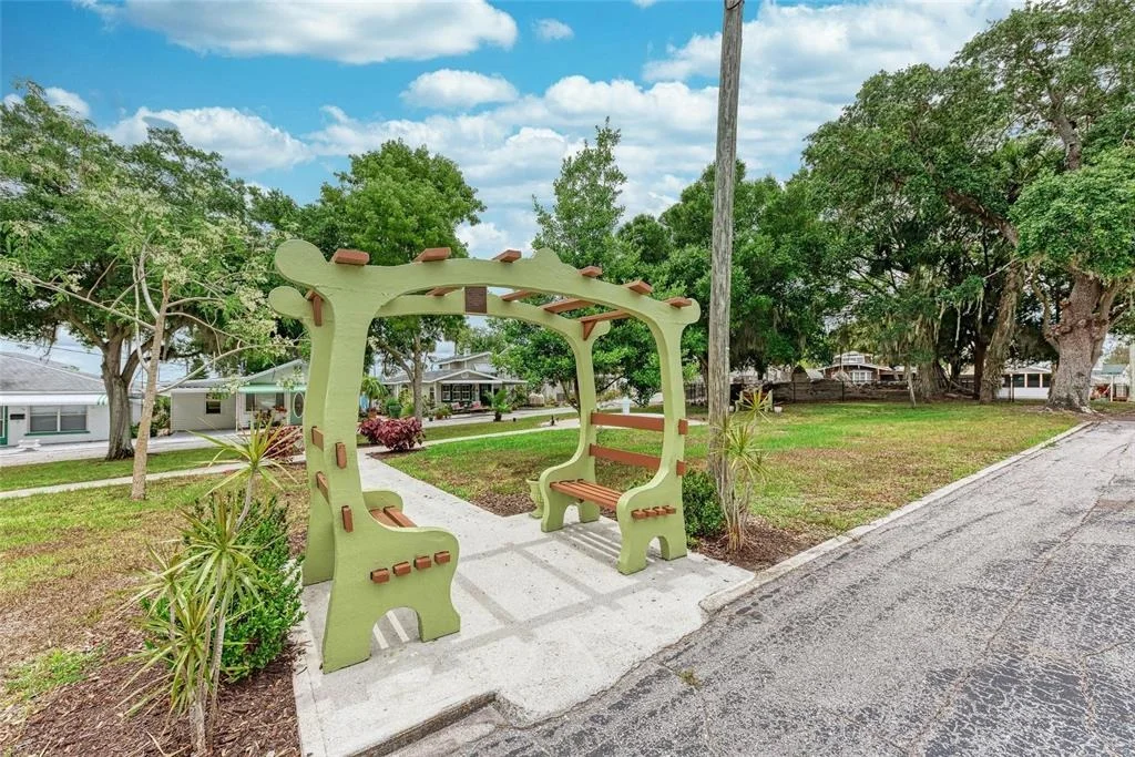 Photo of 31 SEMINOLE DRIVE