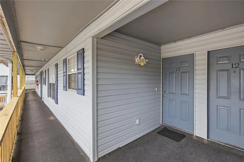 Photo of Unit F13 at 313 DIRKSEN DRIVE