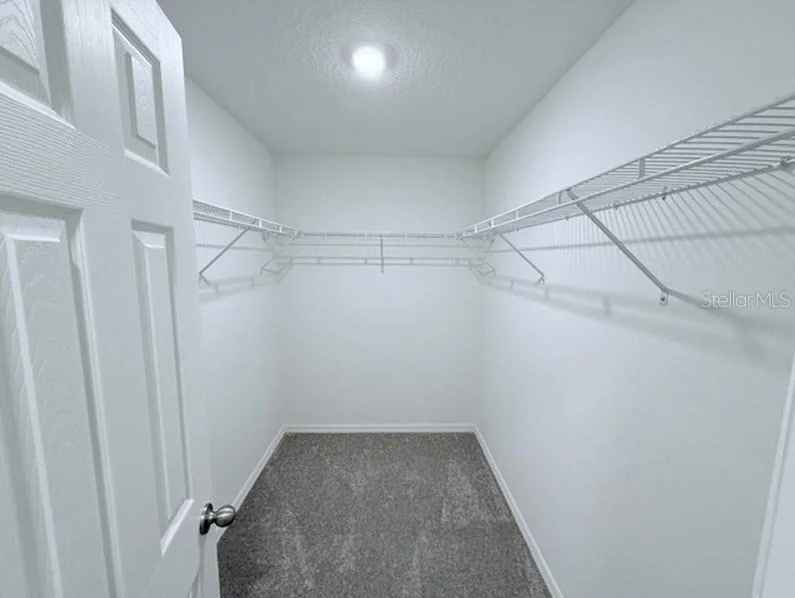 Photo of 25 ROUND THORN DRIVE