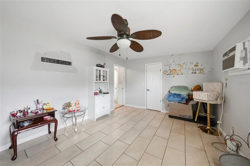 Photo of 658 VIA CALA