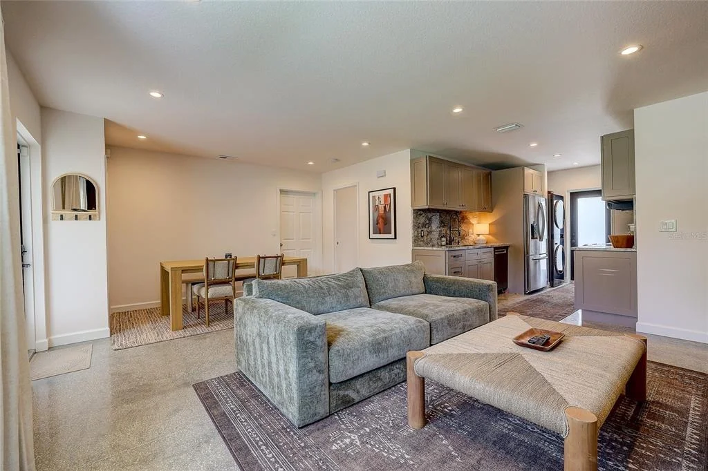 Photo of 2121 PALM TERRACE