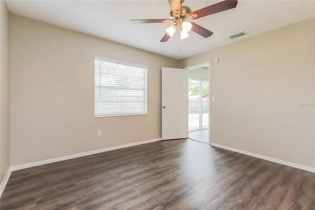 Photo of 1002 PINEHAVEN COURT