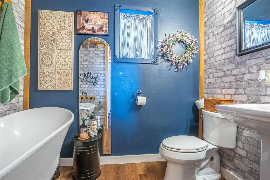 Photo of 310 RICO WAY