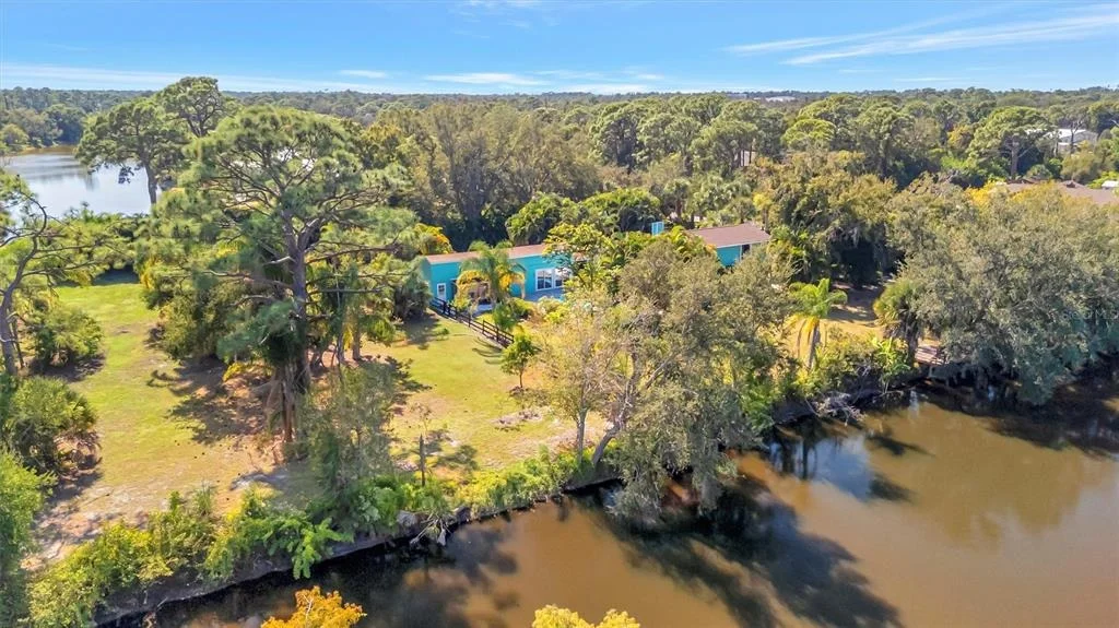 Photo of 403 LONGBOW TRAIL