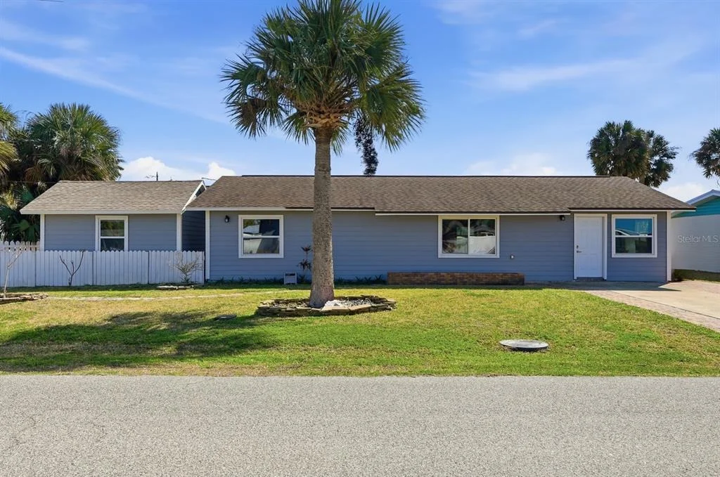 Photo of 364 PALM CIRCLE