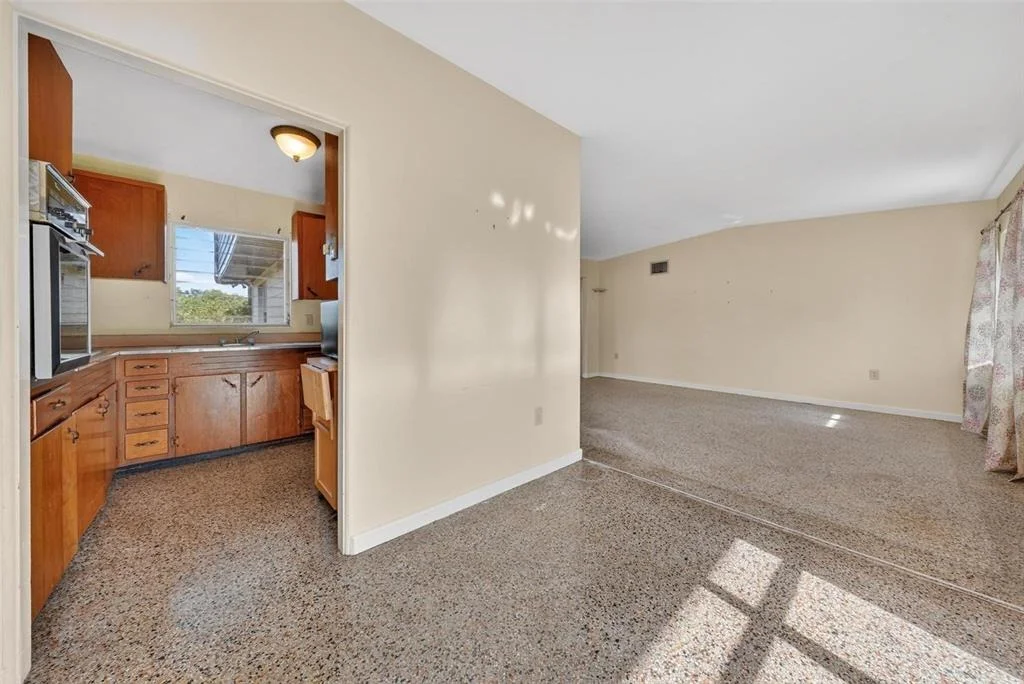 Photo of 710 TWIN OAKS LANE