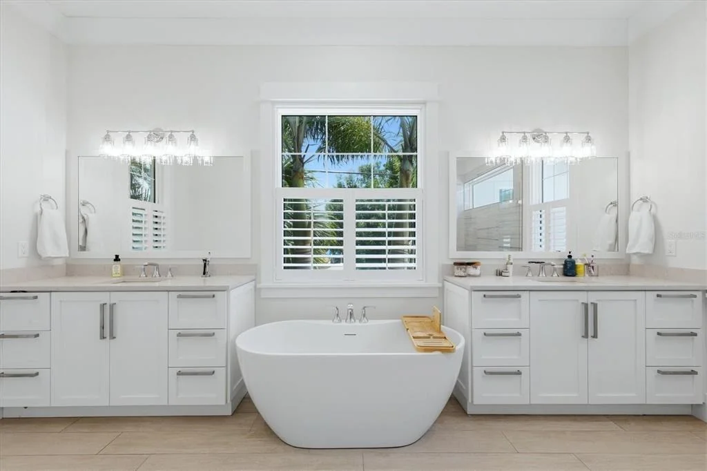 Photo of 3913 ROBERTS POINT ROAD