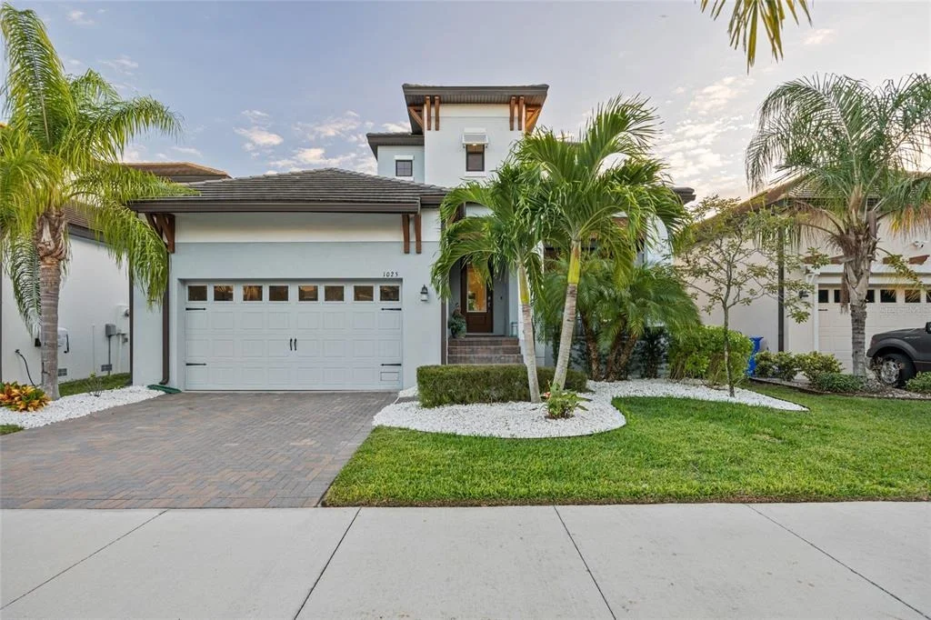 Photo of 1025 SEAGRAPE DRIVE