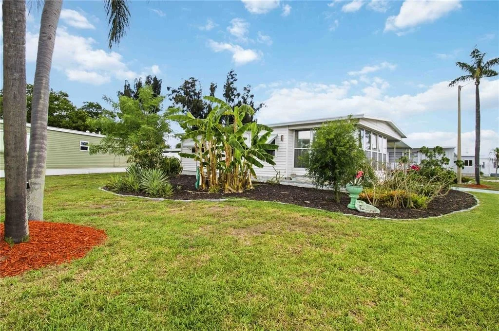 Photo of 5402 CHATEAU LANE