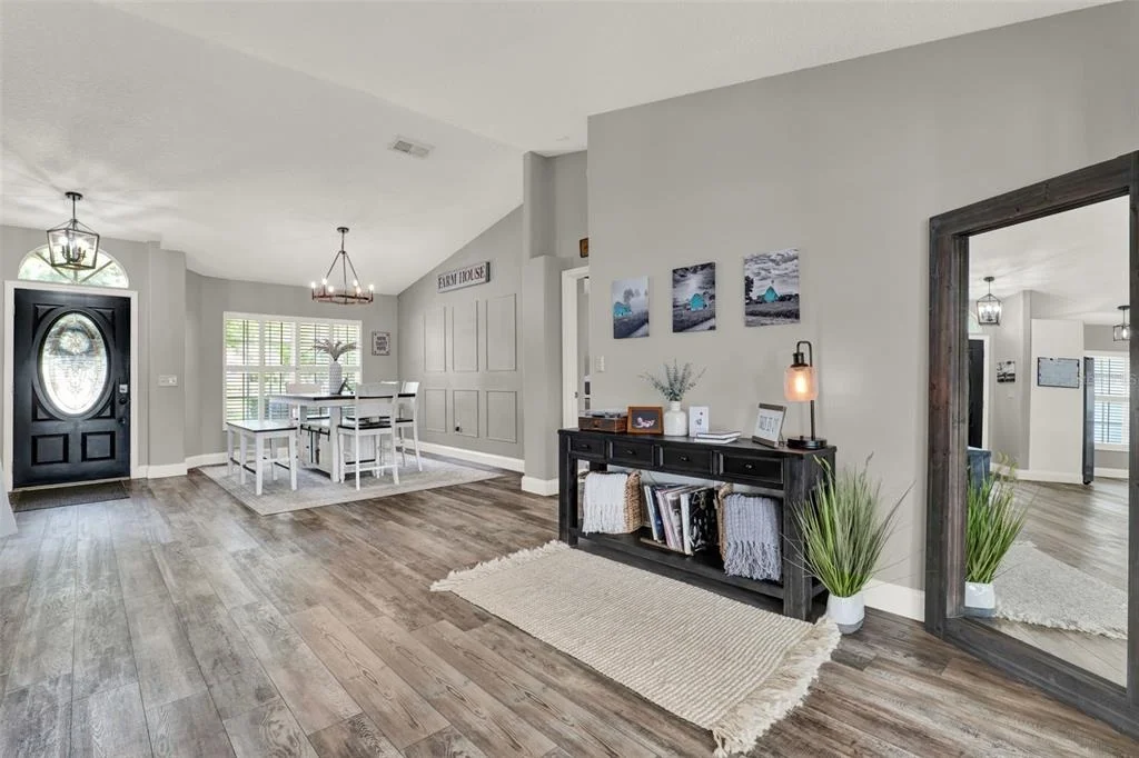 Photo of 341 PINE SHADOW LANE