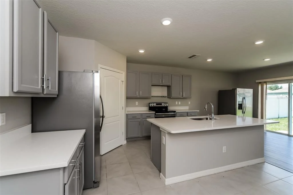 Photo of 321 ALEXZANDER WAY