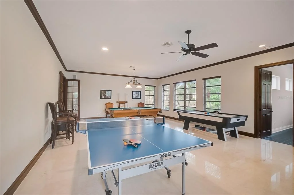 Photo of 854 MACEWEN DRIVE