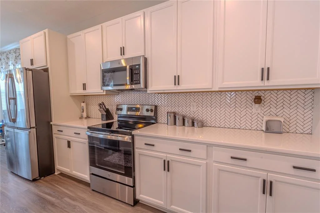 Photo of 1261 LONE PALM WAY