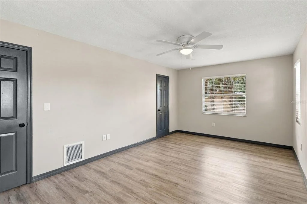 Photo of 3561 CALGARY LANE