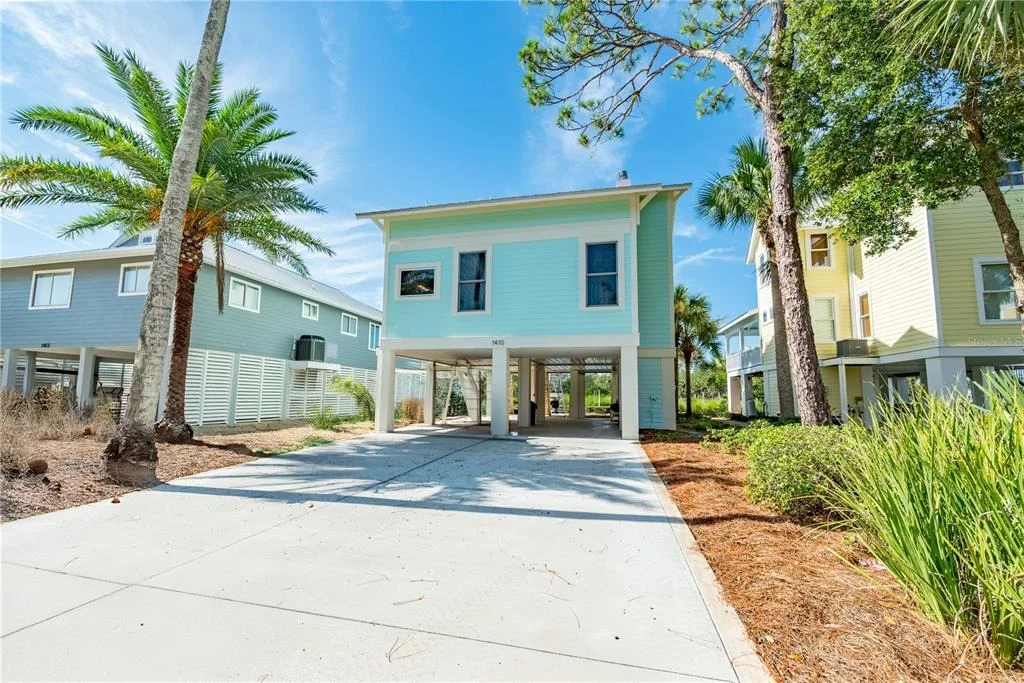 Photo of 1410 SE MAGNOLIA DRIVE