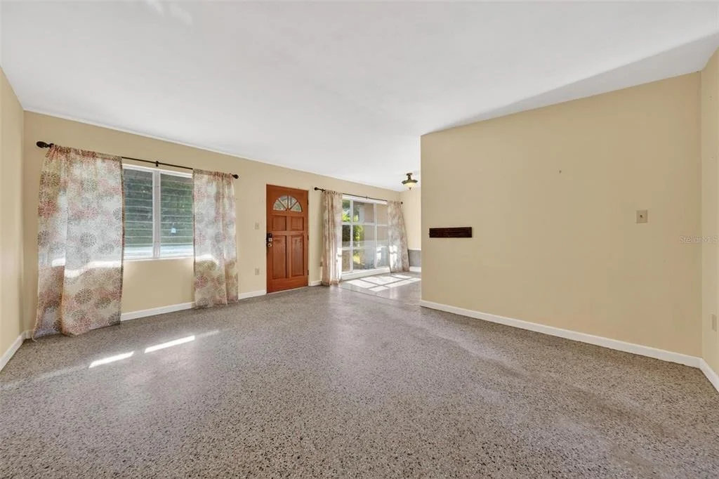 Photo of 710 TWIN OAKS LANE