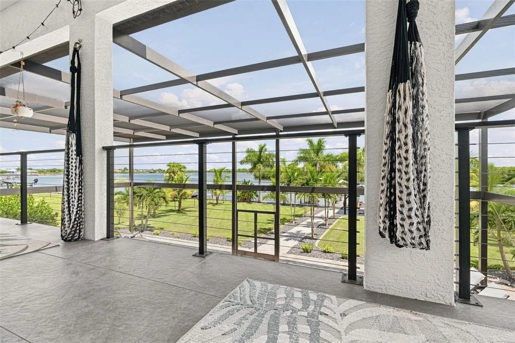 Photo of 2424 HARBOUR DRIVE