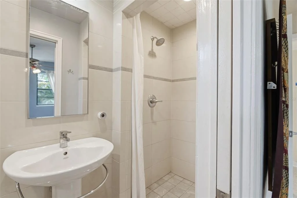 Photo of 609 W RIVER DRIVE