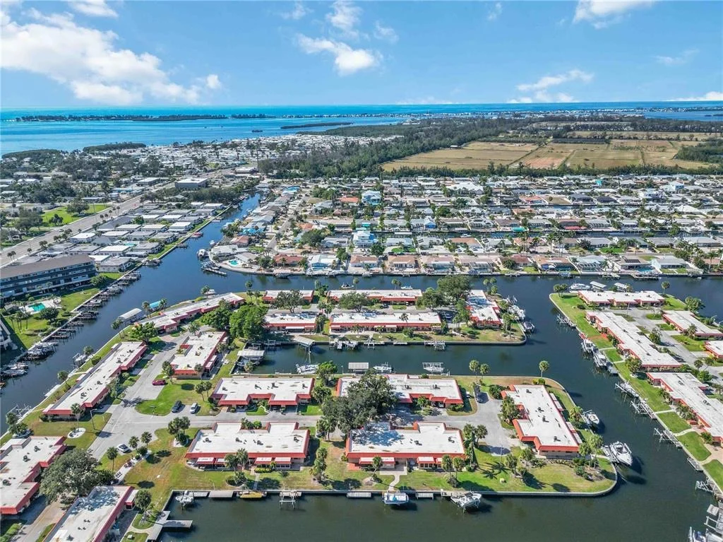 Photo of 9608 VALENCIA COVE