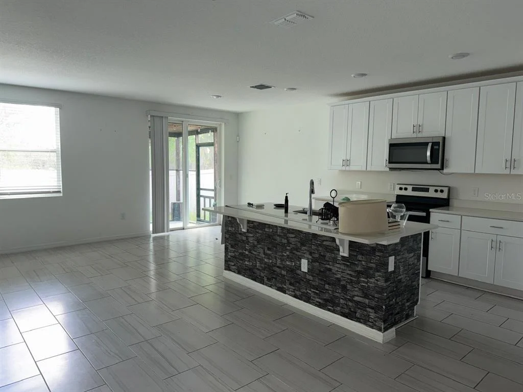 Photo of 3098 LAUREL OAK LANE