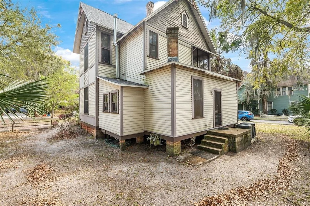 Photo of 306 NE 3RD STREET