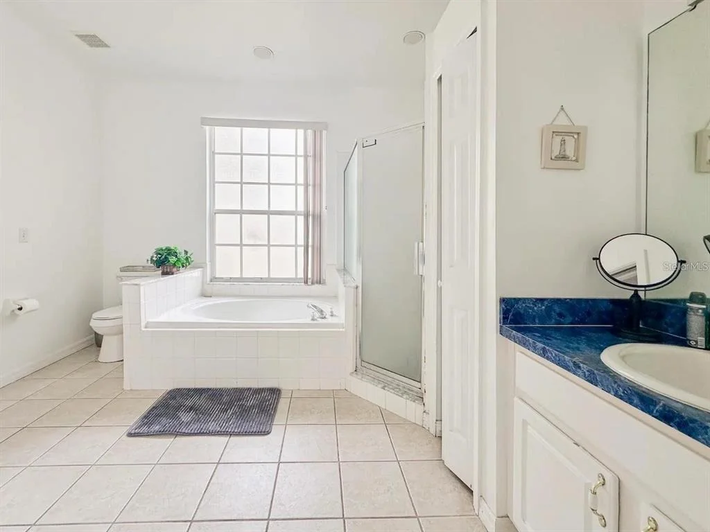 Photo of 344 GROSVENOR LOOP