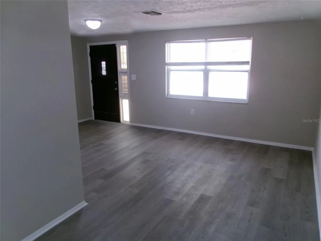 Photo of 1421 NORMANDY BOULEVARD