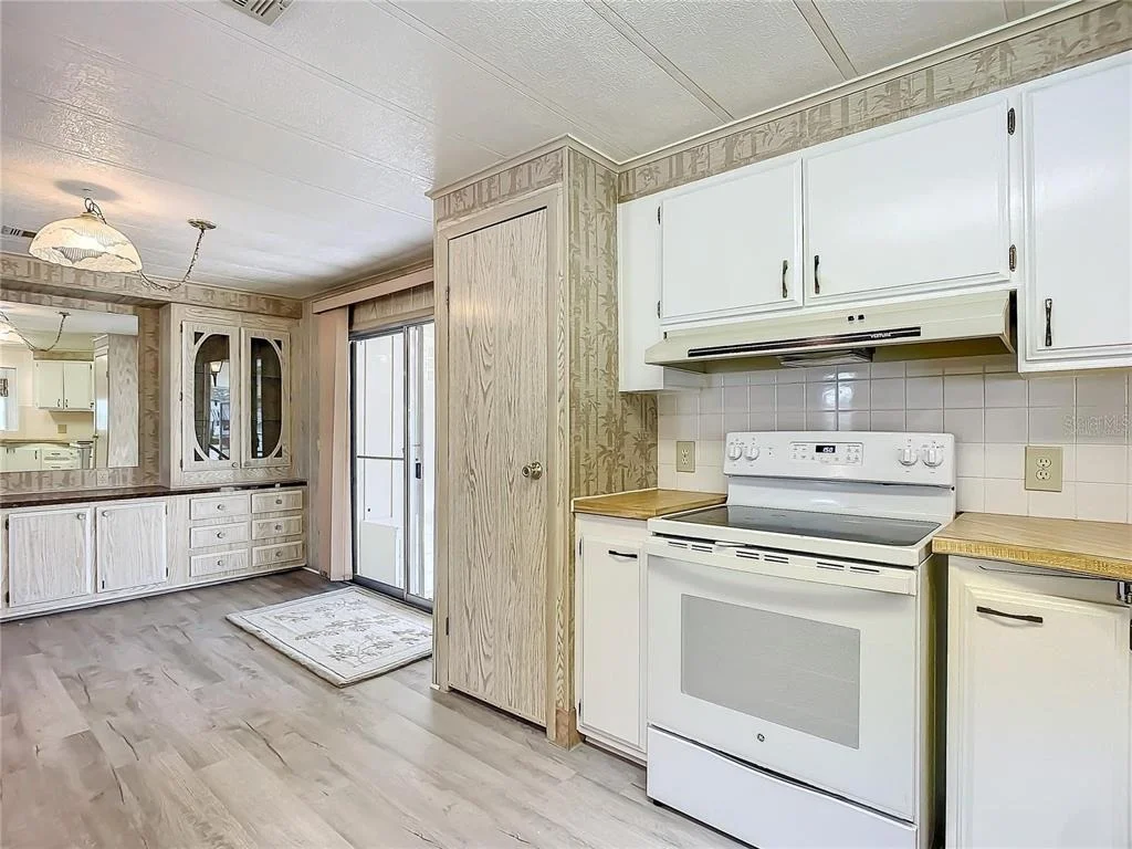 Photo of 807 SWALLOW LANE
