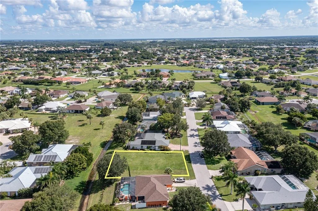 Photo of 7535 CORAL TREE