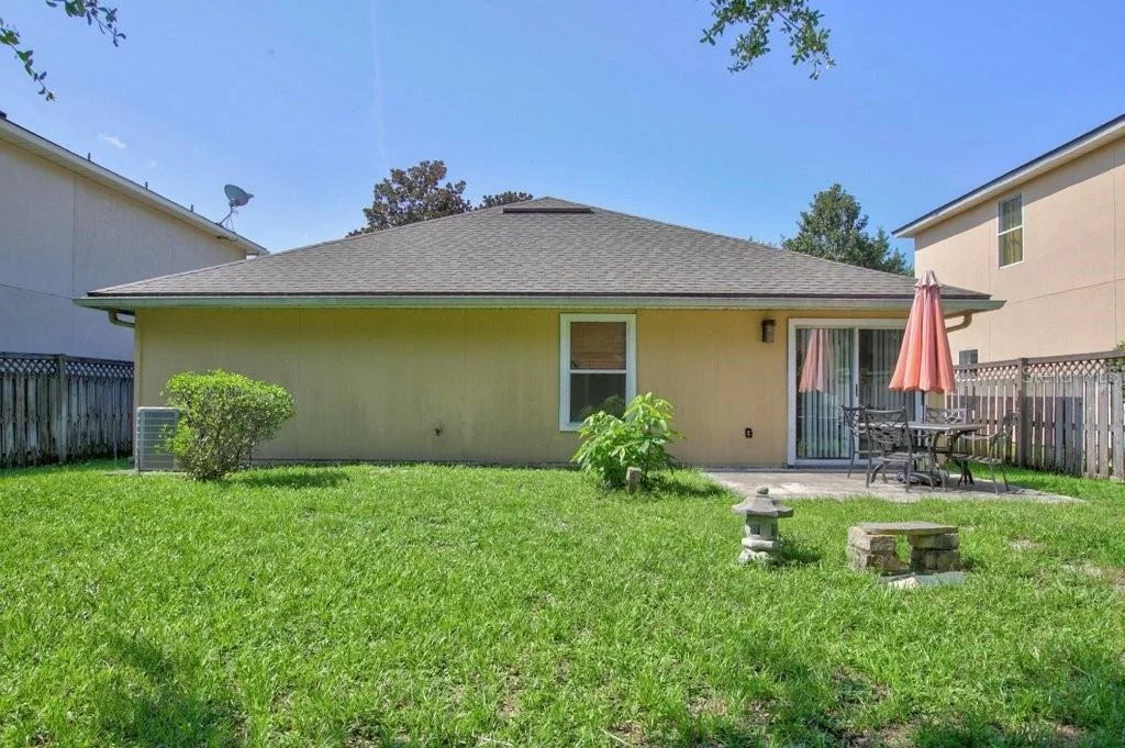 Photo of 828 CRYSTAL SPRING WAY
