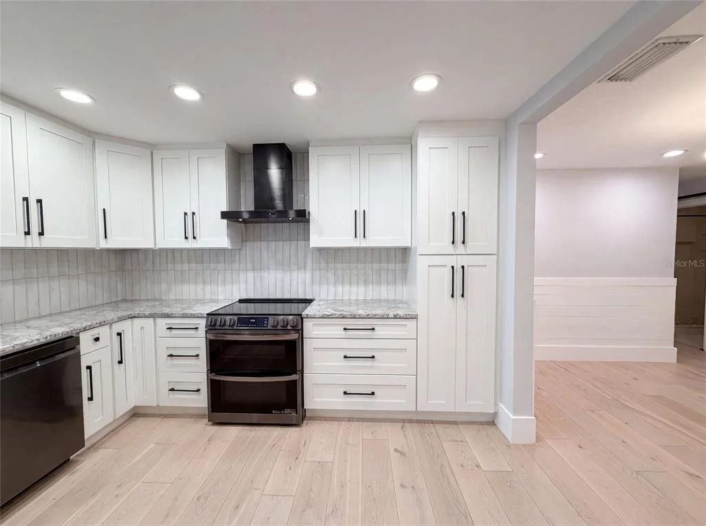 Photo of 8028 CONSERVATORY CIRCLE