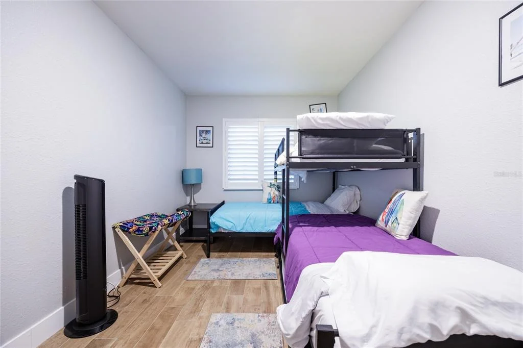 Photo of 7 NEPTUNE PARK DR.