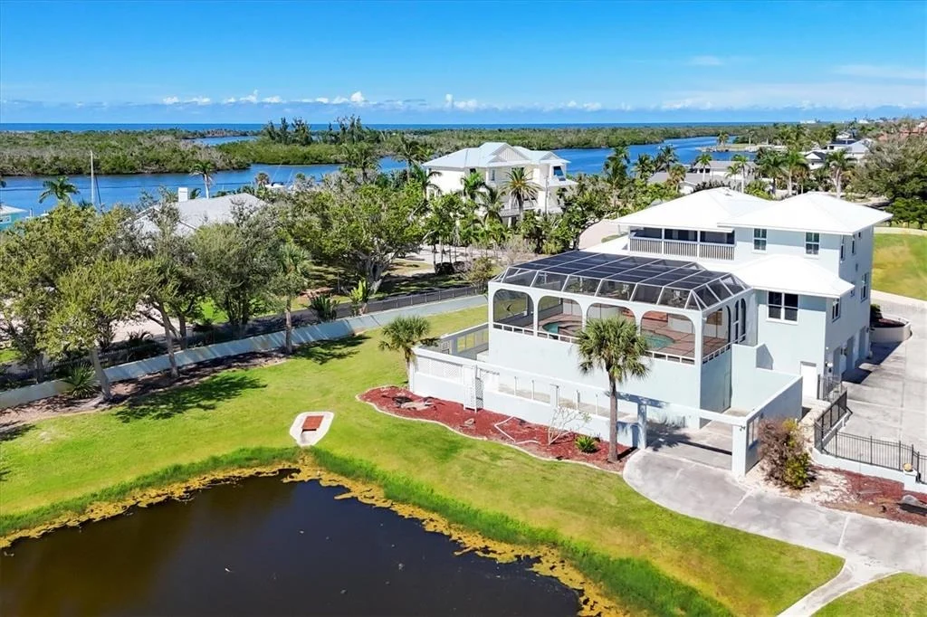 Photo of 342 GREEN DOLPHIN DRIVE