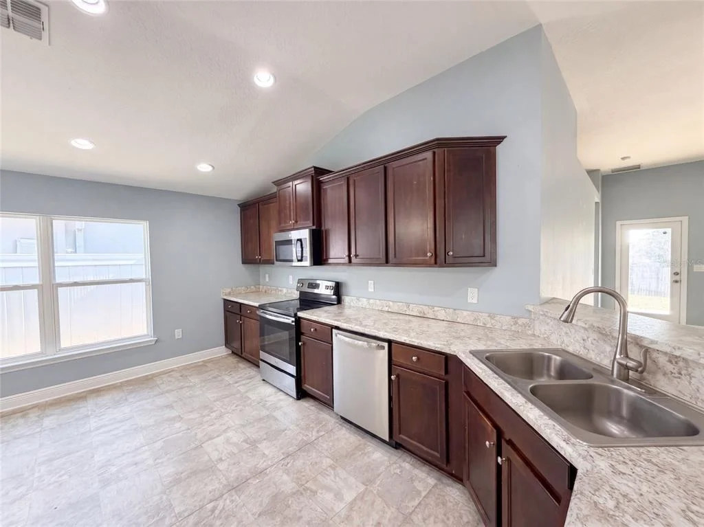 Photo of 1229 LONGVILLE CIRCLE