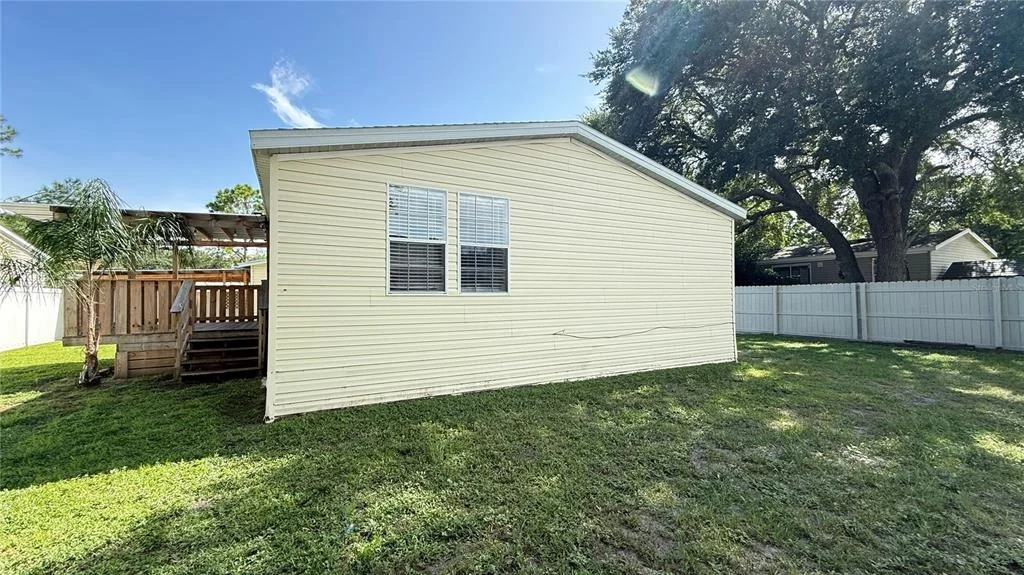 Photo of 10404 BRUSSELS DRIVE
